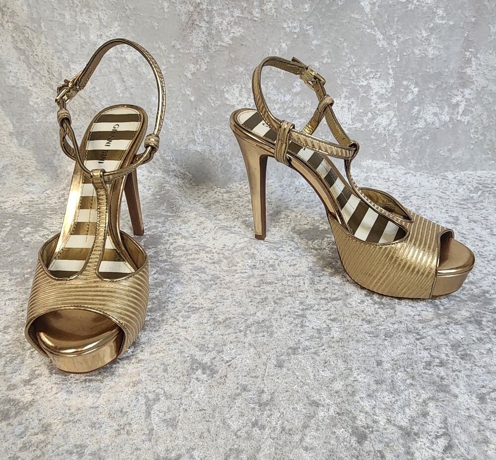 Gianni Bini Traci Womens Gold Stripped T-Strap Open Toe Pump-Size 8.5M